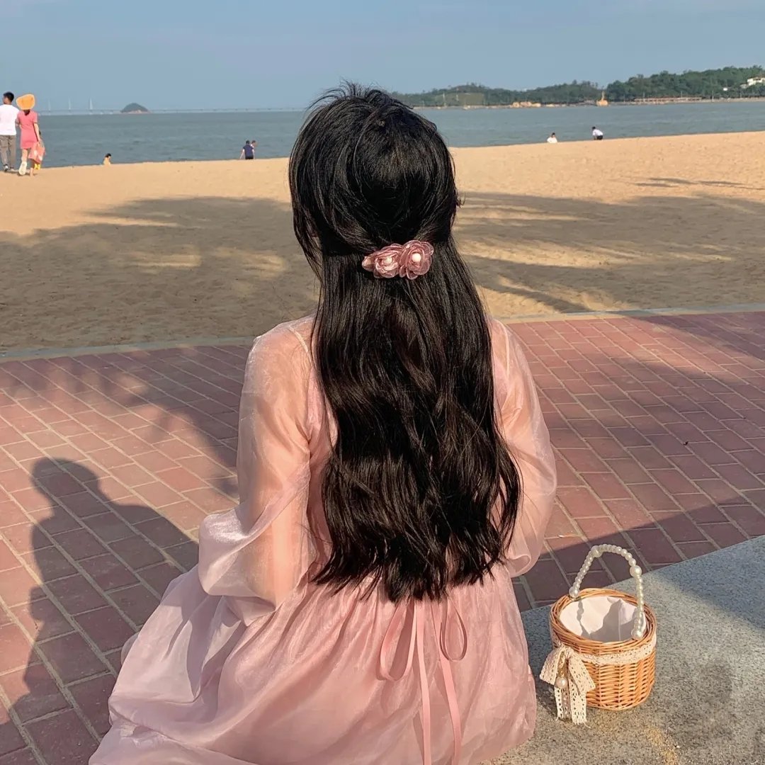 我将喜欢告诉了风