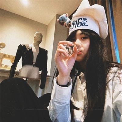 荒岛尤物